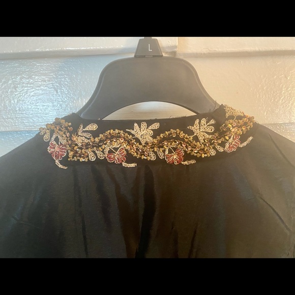 LA LO LA beautiful silk caftan,embroidered, new with tags - Picture 5 of 16